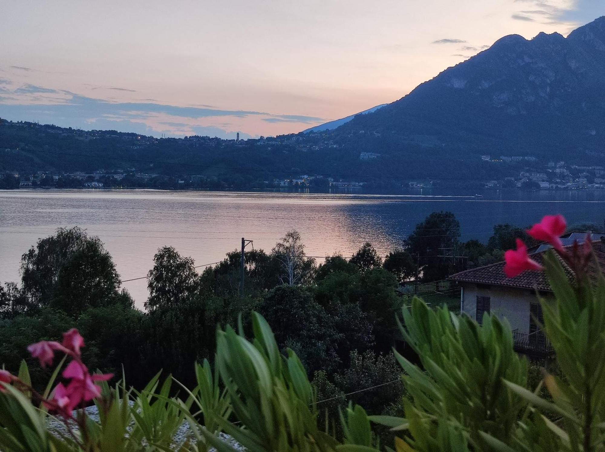 Terrazzo Sul Lago Lecco Exterior foto